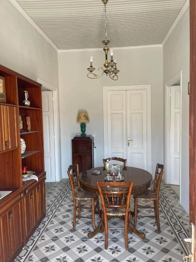 Traditional Seamanshouse Kochilos Rogon Extérieur photo